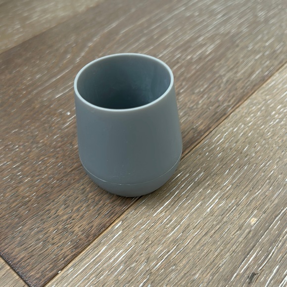 ezpz Tiny Cup for Infant Training - Picture 2 of 4